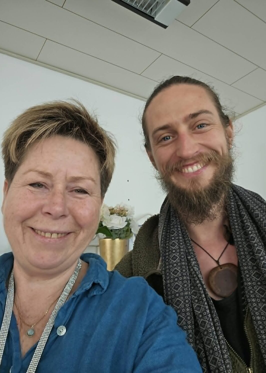 Blomster og urter i te og dråber v/Troldmanden Viktor Valentin